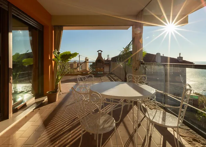 Appartement In Con Terrazza Vista Mare - Pet Friendly *